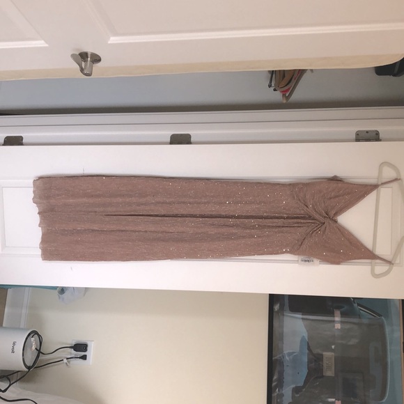 Twist front maxi dress. Size: Small. Rose gold. - Picture 13 of 13